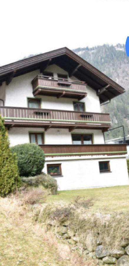 Haus Hell Apartment Mayrhofen Luaran gambar