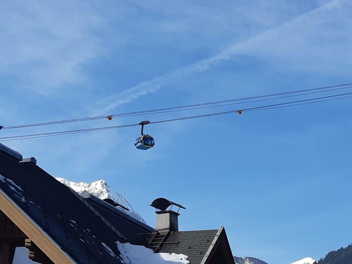 Haus Hell Apartment Mayrhofen Luaran gambar